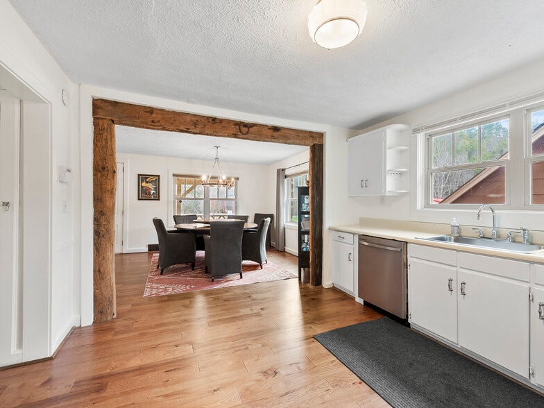 More Photos Of 58 Gunter Town Rd., Marshall Self Storage For Sale