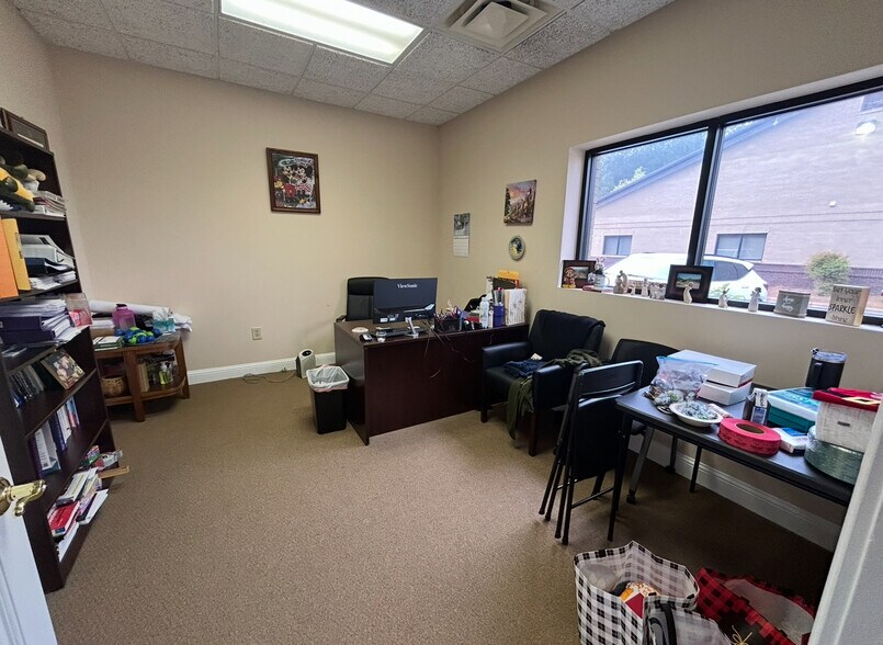 More Photos Of 3030 McEver Rd, Gainesville Medical For Sale