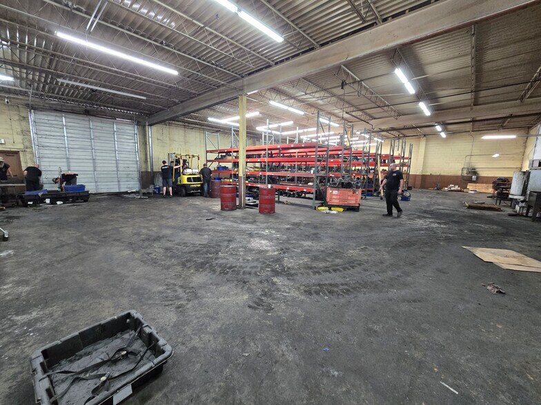 More Photos Of 554 Adams Ave, Memphis Warehouse For Lease