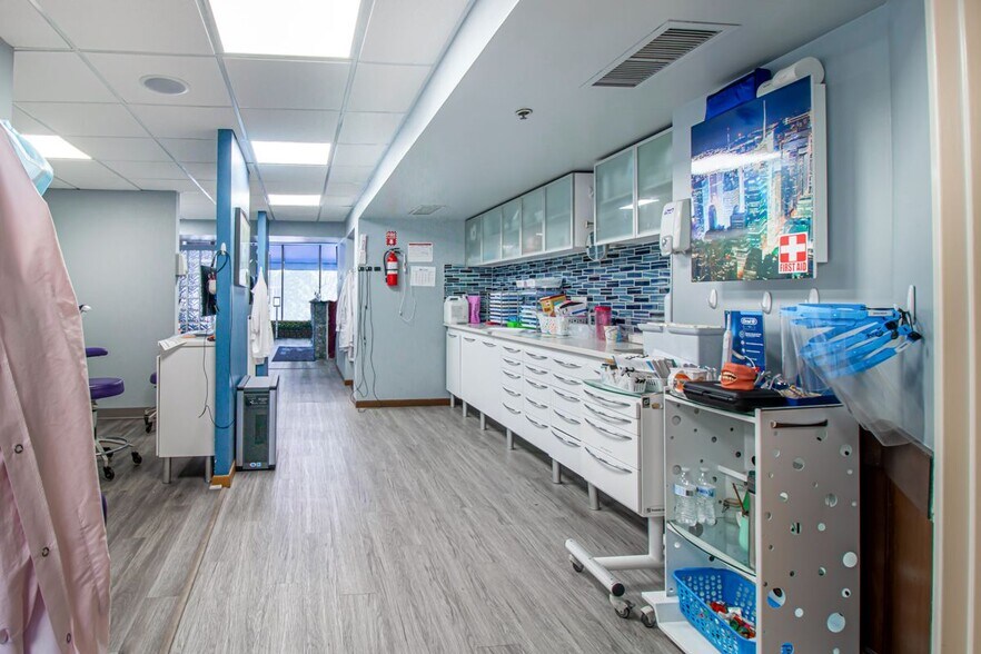 More Photos Of 300 N Charles St, Baltimore Apartments For Lease