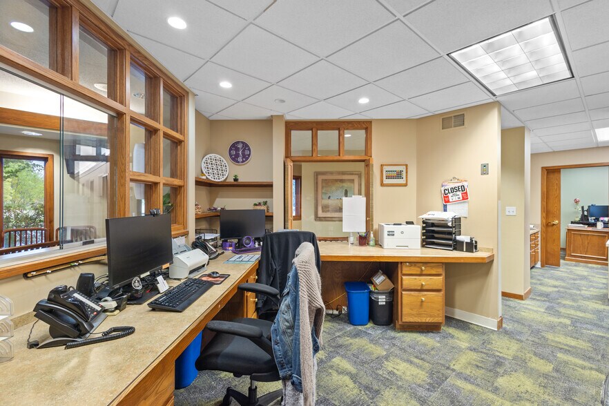 More Photos Of 3850 Glenkerry Ct, Portage Medical For Sale