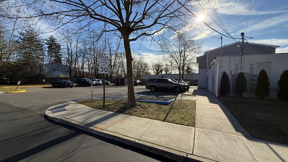 More Photos Of 51 Carleton Ave, Islip Terrace Storefront Retail Office For Sale