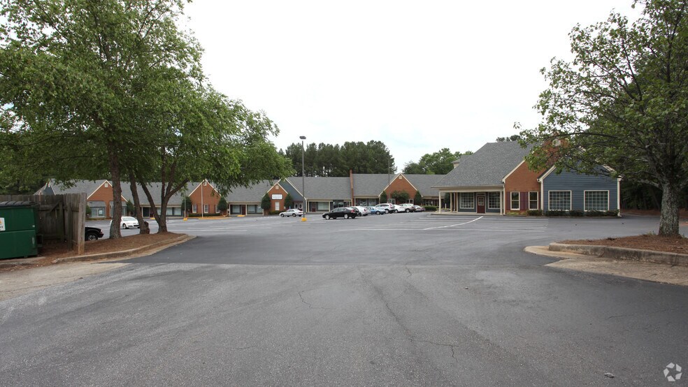 More Photos Of 999 Whitlock Ave SW, Marietta Unknown For Lease