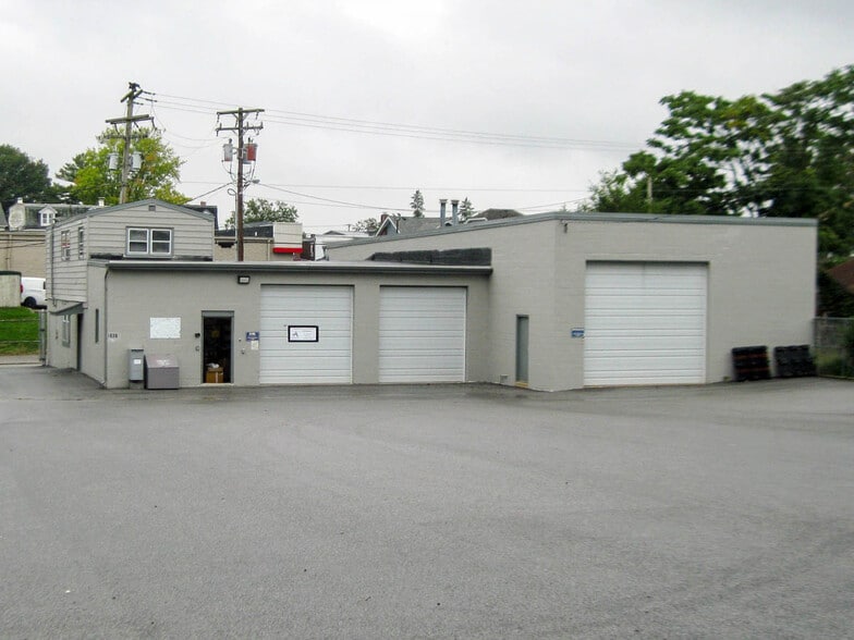 More Photos Of 1880 W Mason Ave, York Light Manufacturing For Lease