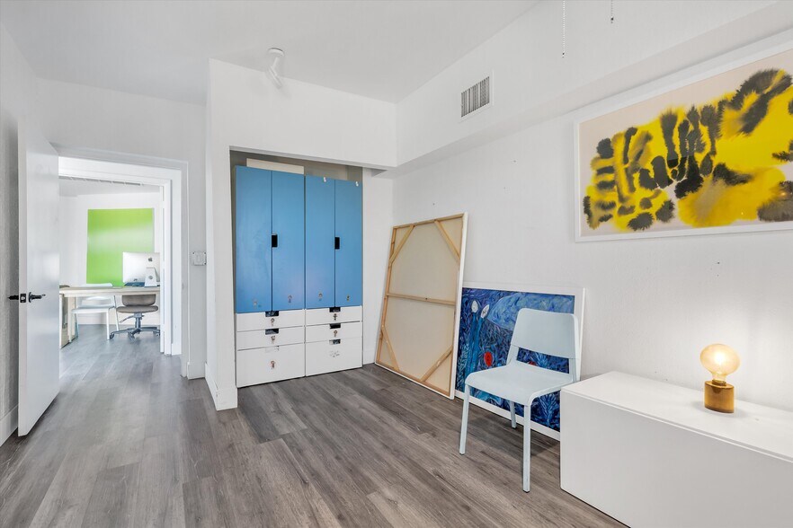 More Photos Of 674 Wells Rd, Boulder City Warehouse For Sale