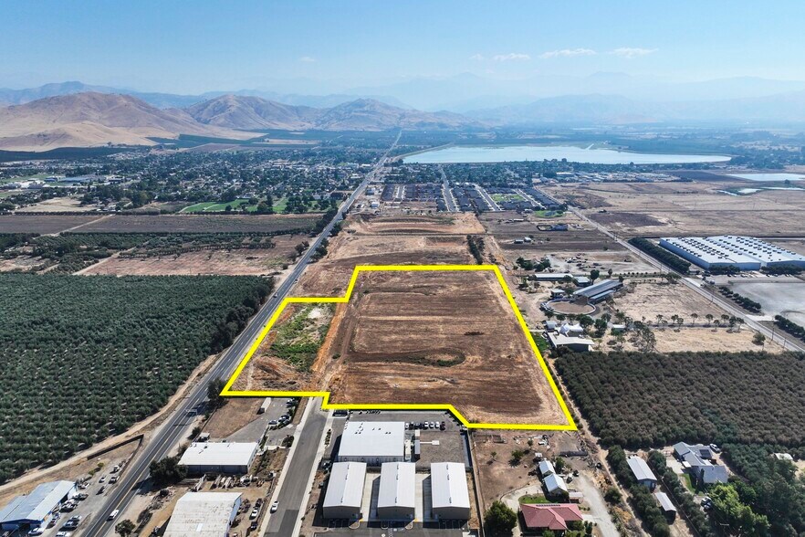 More Photos Of 20528 Naranjo Boulevard, Woodlake Land For Sale
