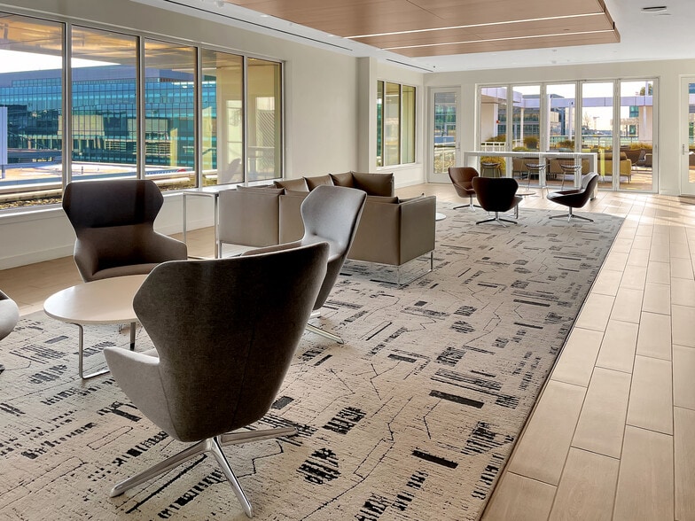 More Photos Of 2101 L St NW, Washington Office For Sale