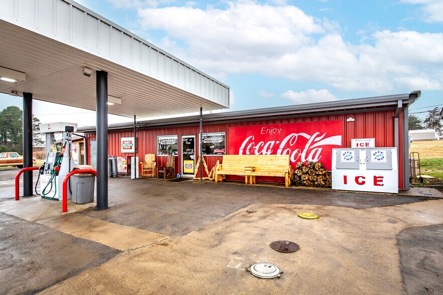 More Photos Of 3953 Highway 95, Cleveland Convenience Store For Sale