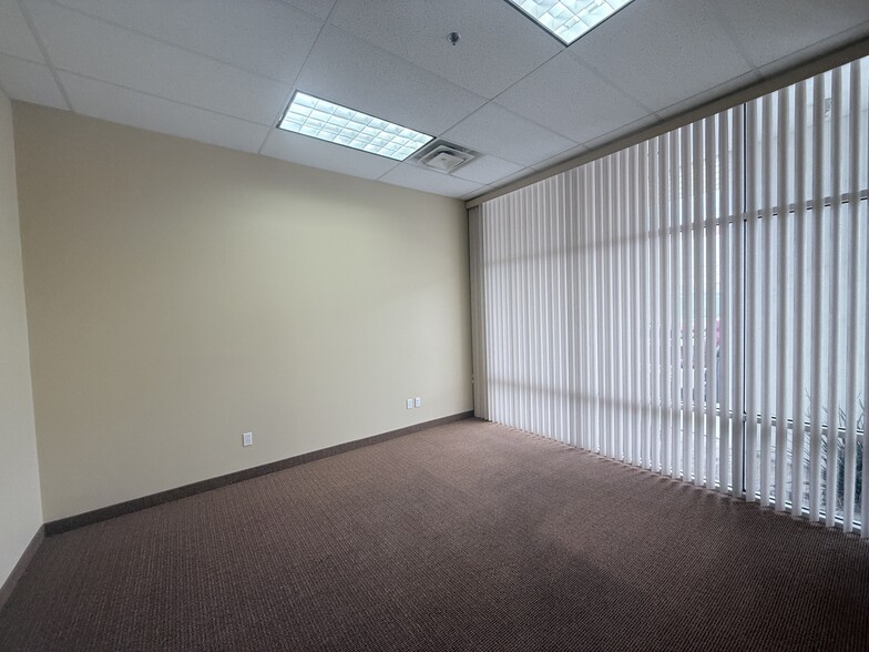 More Photos Of 45090 Golf Center Pky, Indio Warehouse For Sale