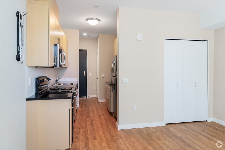 More Photos Of 1415 SE Pardee St, Portland Apartments For Sale