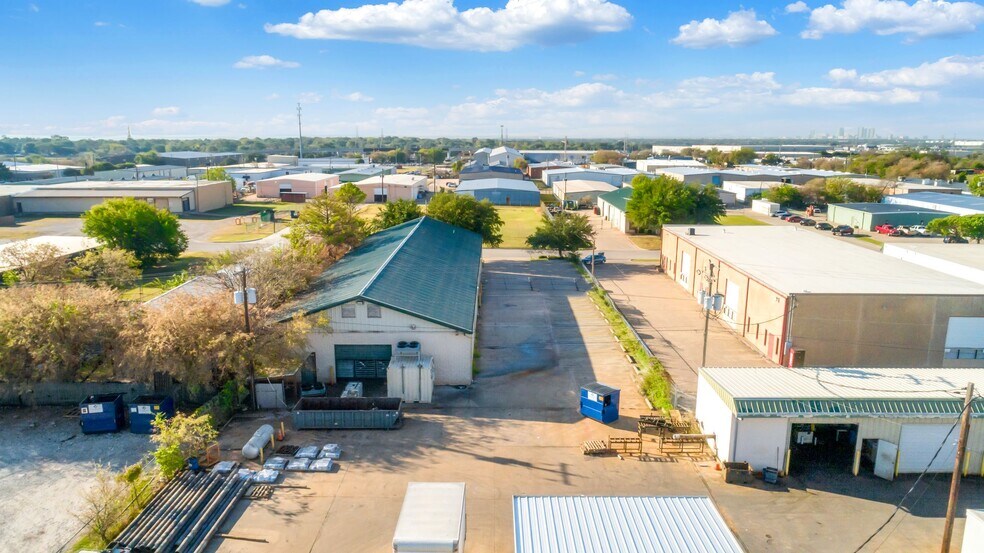More Photos Of 4201 Clay Ave, Haltom City Warehouse For Lease