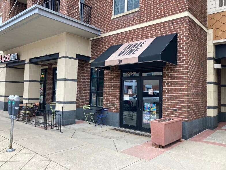 More Photos Of 2045 Atwood Ave, Madison Apartments For Lease