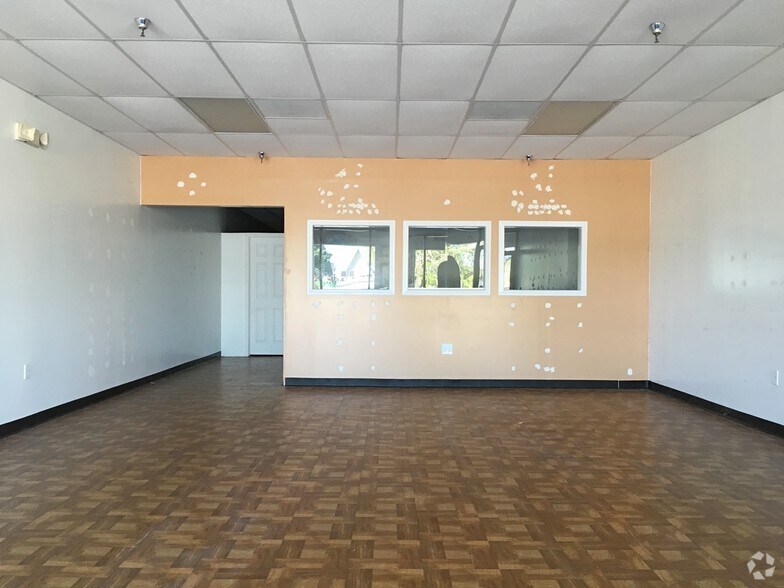 More Photos Of 8010 W Sample Rd, Margate Unknown For Lease