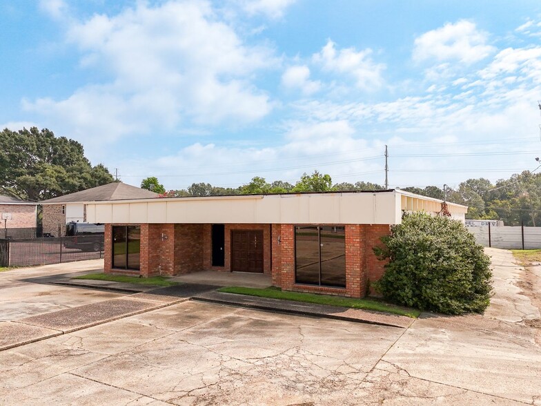 Primary Photo Of 6405 Quinn Dr, Baton Rouge Office For Sale