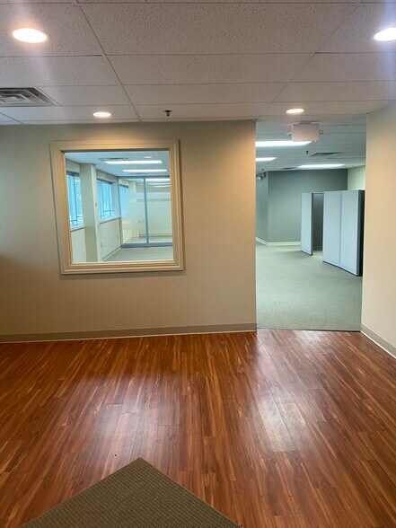 More Photos Of 303 Corporate Center Dr, Vandalia Office For Lease