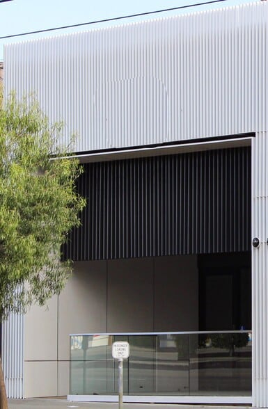 More Photos Of 8016 W 3rd St, Los Angeles Restaurant For Lease