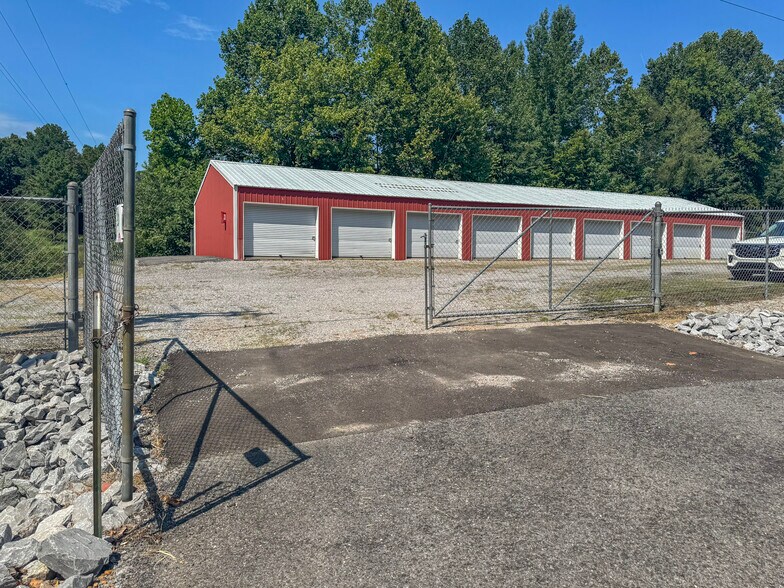 More Photos Of 4719 Aurora Hwy, Hardin Self Storage For Sale