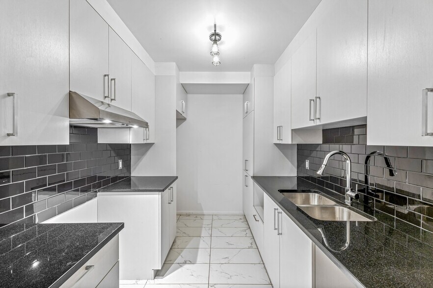 More Photos Of 586 Rue Labelle, Saint-jerome Apartments For Sale