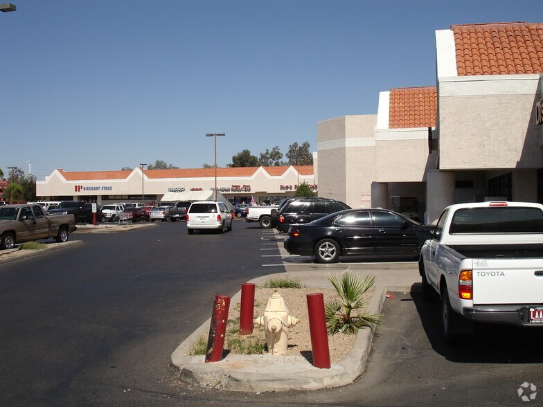 More Photos Of 4239-4339 W Mcdowell Rd, Phoenix Storefront For Lease