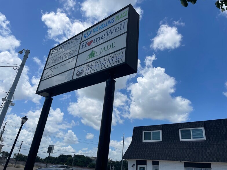 More Photos Of 2600 NASA Rd 1, Seabrook Loft Creative Space For Lease