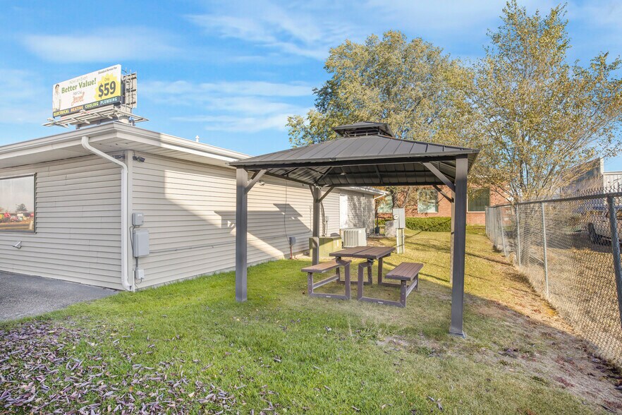 More Photos Of 1190 Lincoln Rd, Idaho Falls Office For Sale