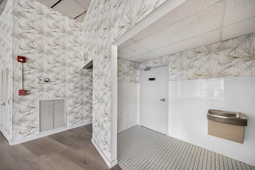 More Photos Of 9855 S Dixie Hwy, Pinecrest Freestanding For Sale