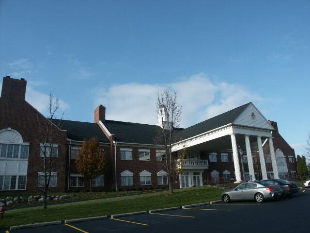 More Photos Of 3300 University Dr, Auburn Hills Office For Lease