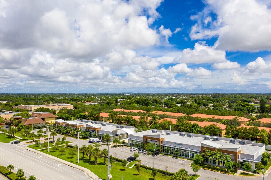 More Photos Of 6510-6596 N University Dr, Tamarac Storefront Retail Office For Lease