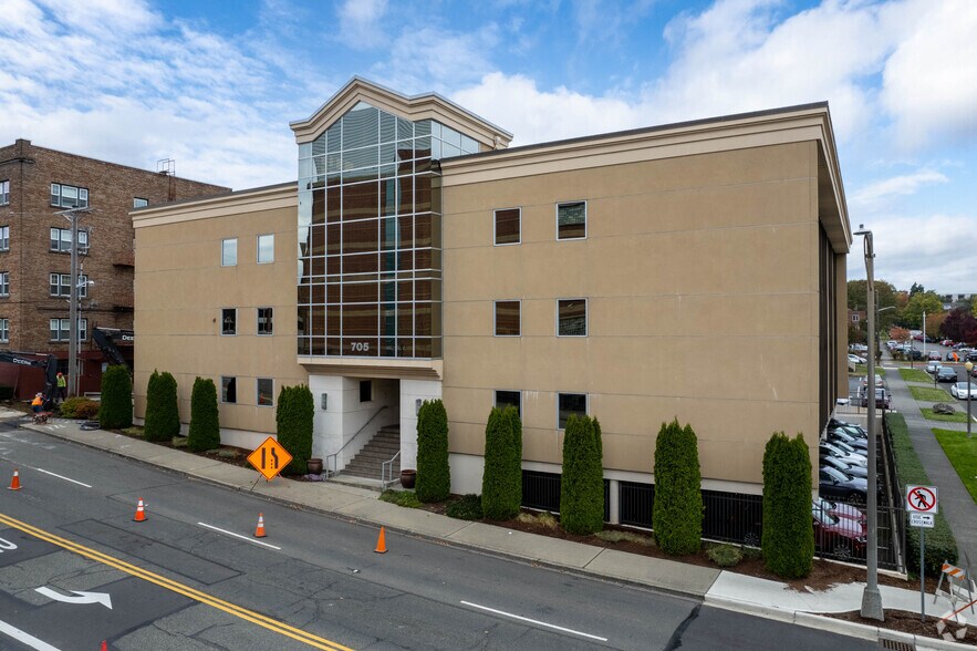 More Photos Of 705 S 9th St, Tacoma Office For Lease