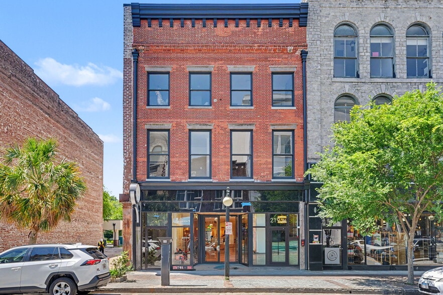Primary Photo Of 217-221 W Broughton St, Savannah Storefront Retail Office For Lease