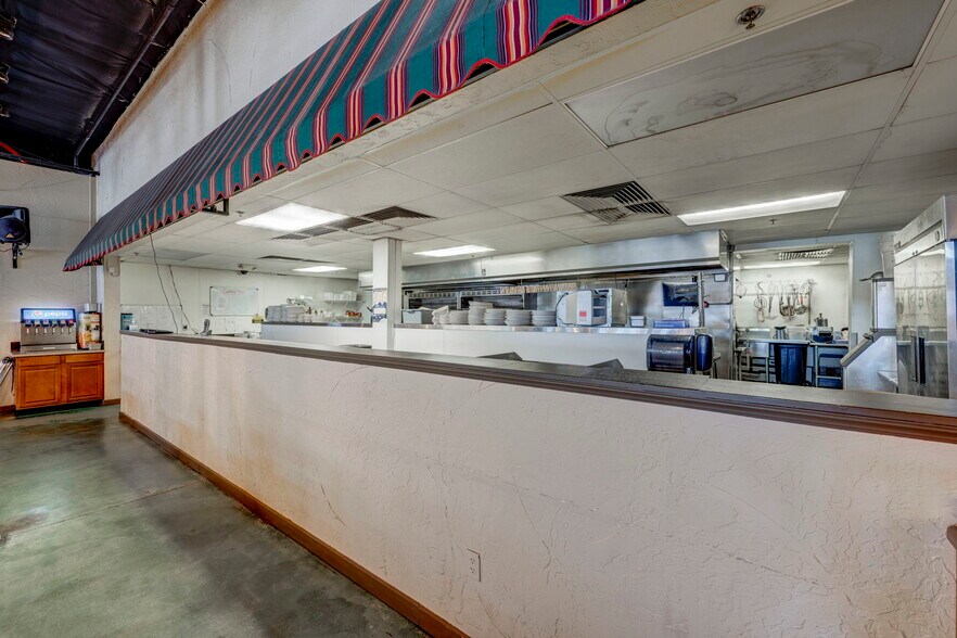 More Photos Of 922-926 Victorian Ave, Sparks General Retail For Sale