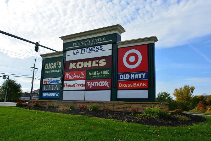 More Photos Of 913-1070 Holt Rd, Webster Unknown For Lease