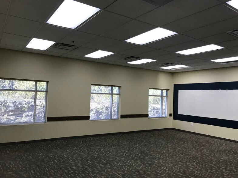 More Photos Of 1000 Meade St, Dunmore Medical For Lease