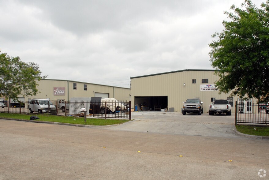 More Photos Of 14340 Auto Park Way, Houston Industrial For Lease