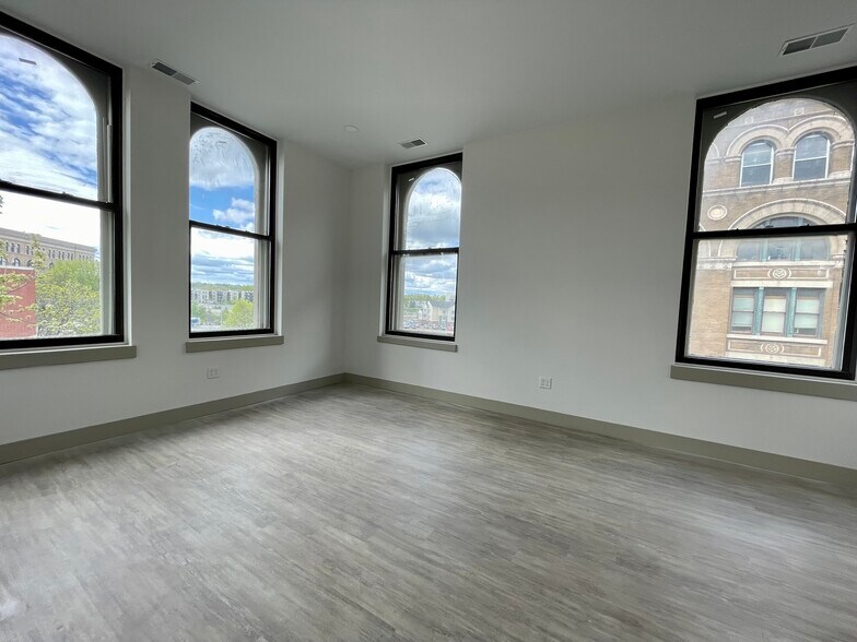 More Photos Of 403-409 Fulton St, Troy Storefront Retail Office For Lease