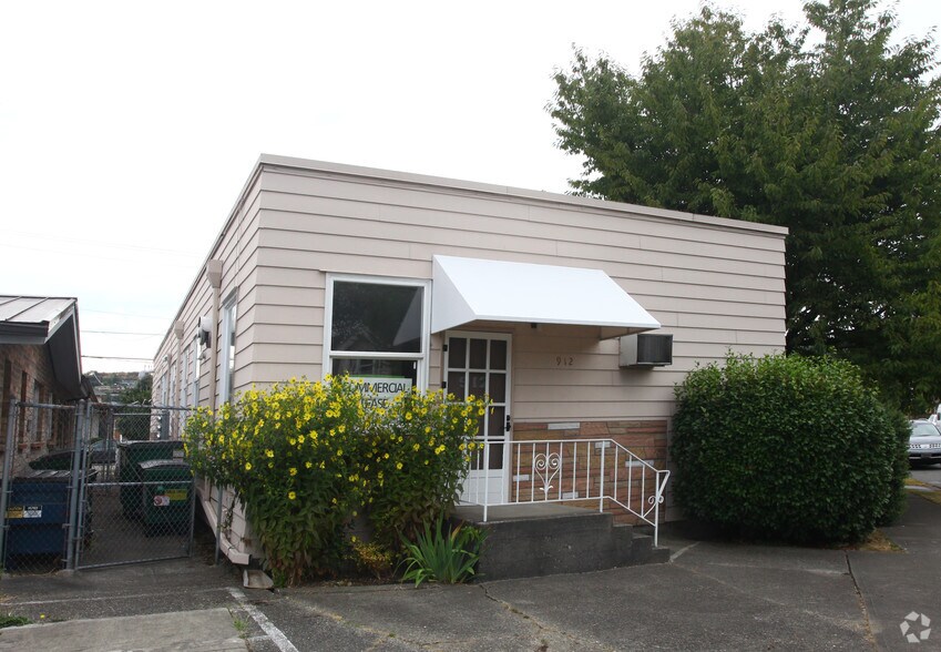 More Photos Of 920 N 1st St, Renton Medical For Sale