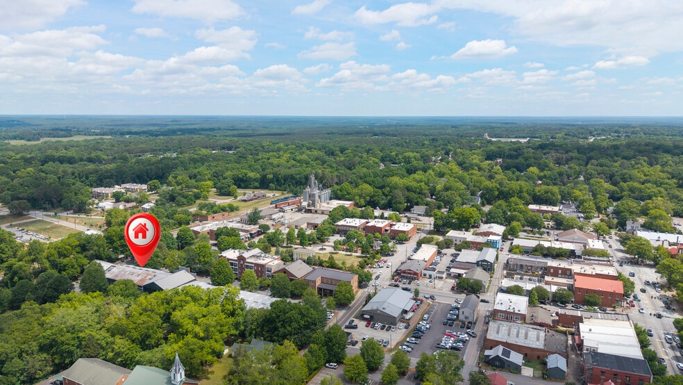 More Photos Of 226 W Washington St, Madison Freestanding For Sale
