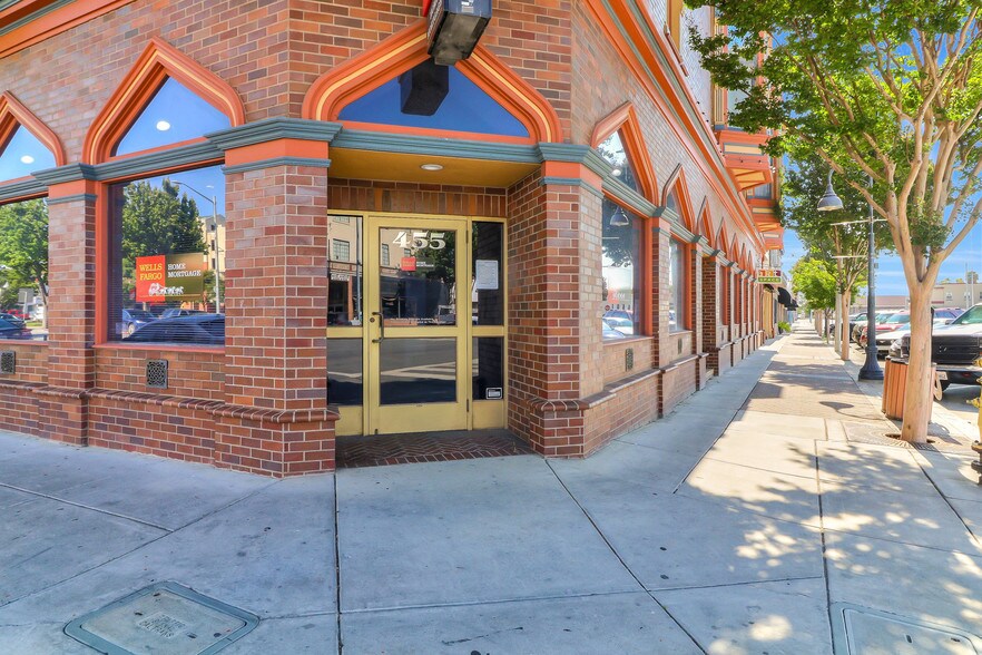 More Photos Of 449-455 San Benito St, Hollister Storefront Retail Office For Lease