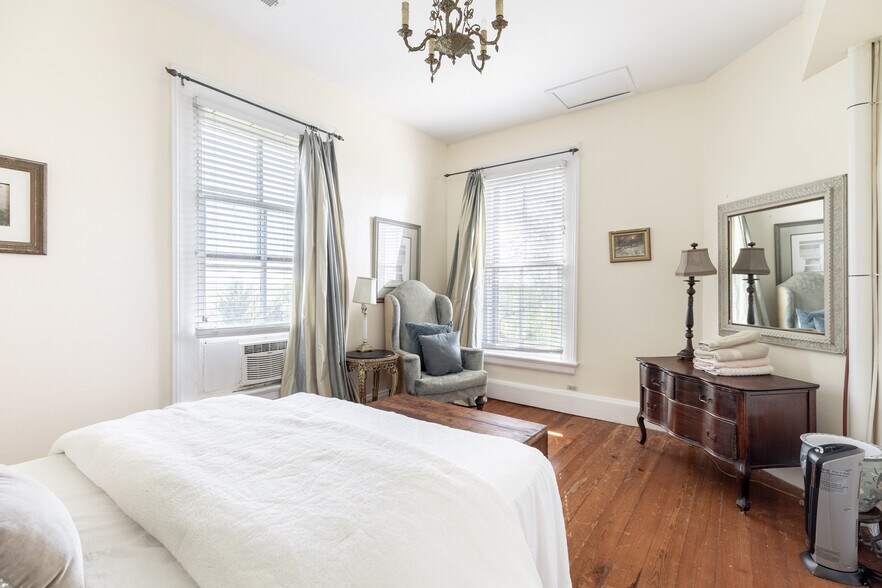 More Photos Of 2416 Lowesville Rd, Amherst Hospitality For Sale