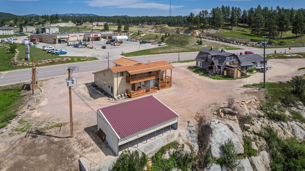 More Photos Of 1100 Mount Rushmore Rd, Custer Flex For Sale