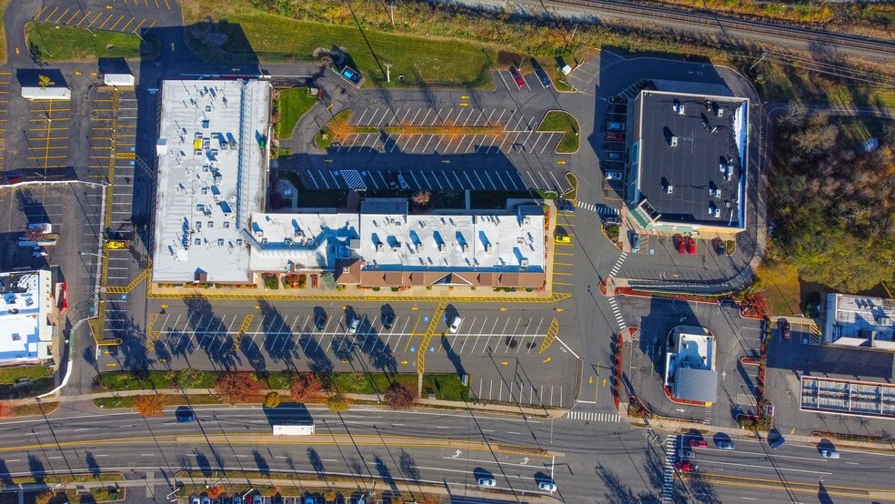 More Photos Of 225-243 King St, Northampton Unknown For Lease