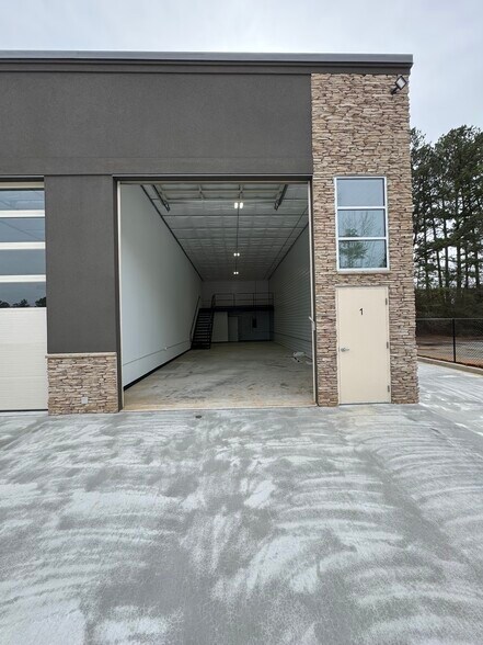 More Photos Of 100 Park Place Way, Carrollton Industrial For Sale