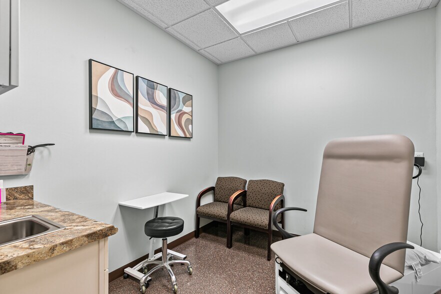 More Photos Of 3144 State St, Medford Healthcare For Lease