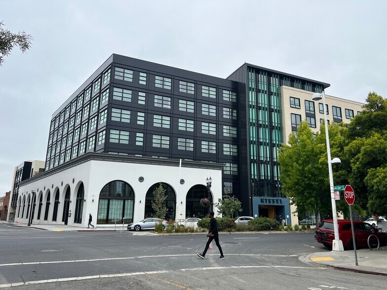 More Photos Of 2400 Broadway, Oakland General Retail For Lease