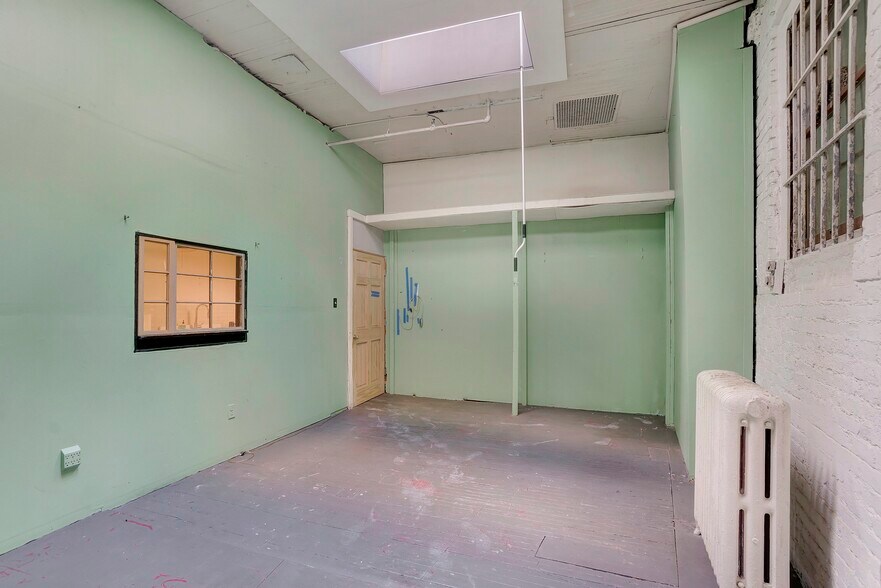 More Photos Of 45 Broadway, Brooklyn Storefront Retail Residential For Lease