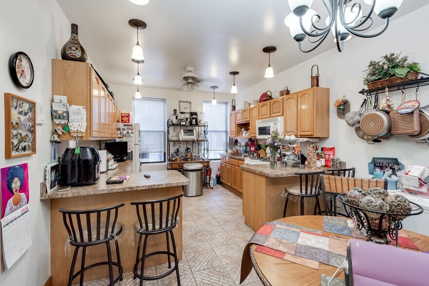 More Photos Of 898 Hancock St, Brooklyn Apartments For Sale
