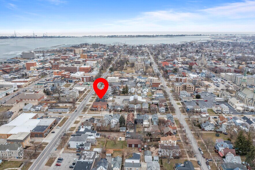 More Photos Of 610 W Washington St, Sandusky Specialty For Sale