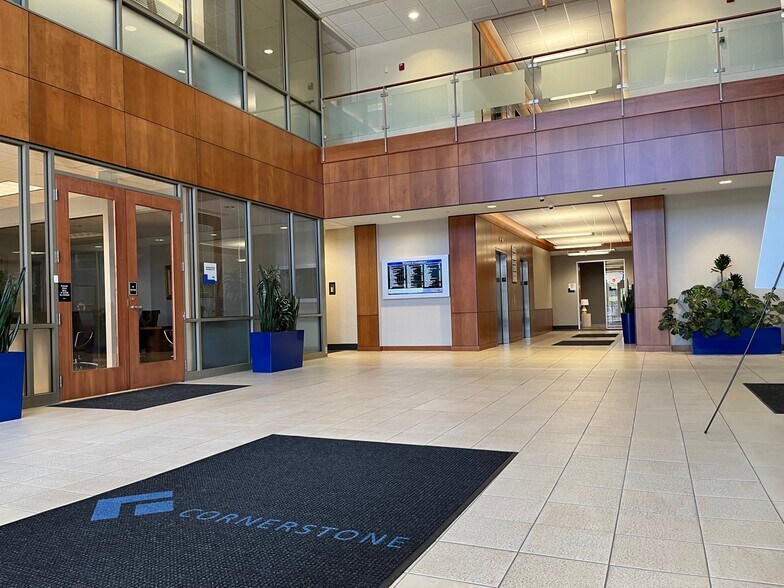 More Photos Of 4030 Smith Rd, Cincinnati Office For Lease