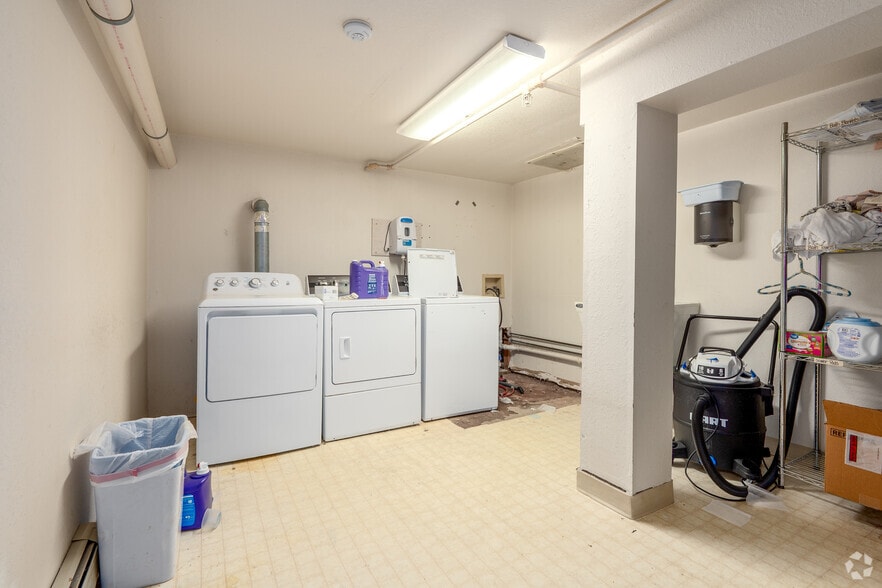 More Photos Of 123 S Pearl St, Berlin Assisted Living For Sale