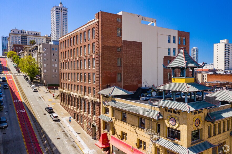 More Photos Of 720 California St, San Francisco Loft Creative Space For Lease